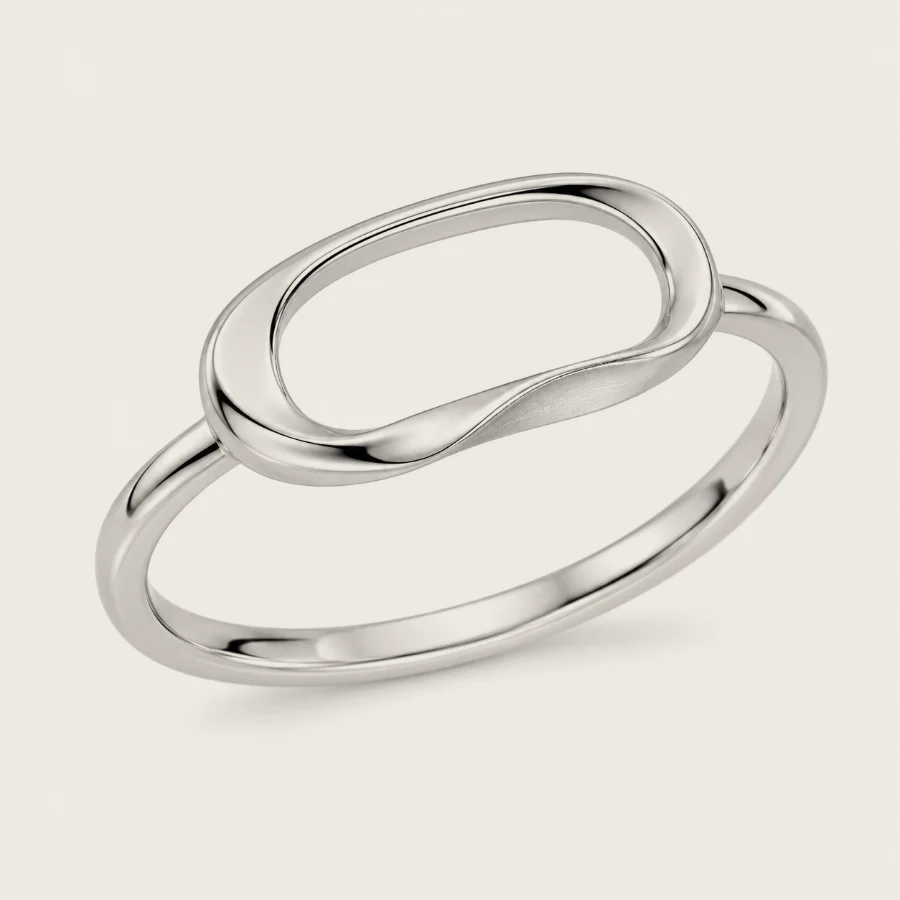 Poise ring in silver